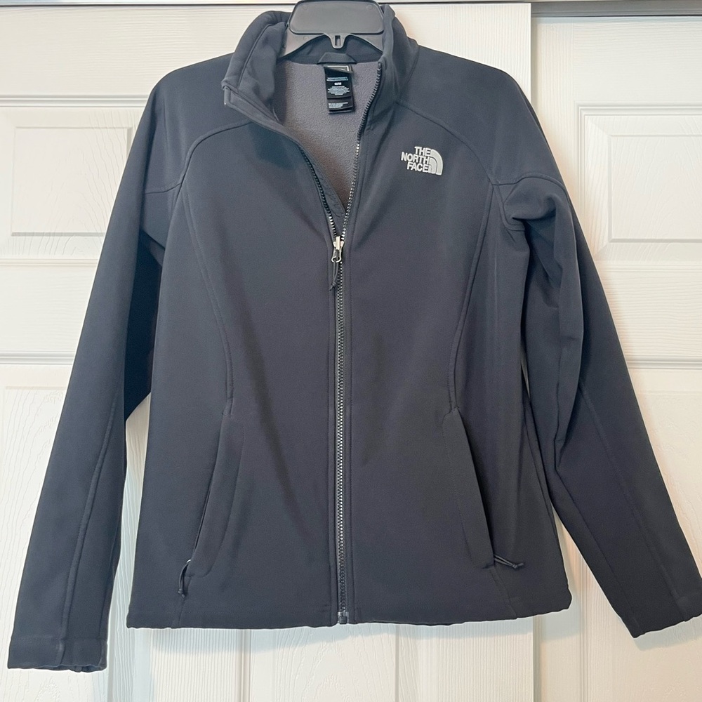The North Face Women's Black Fleece-Lined Softshell Jacket